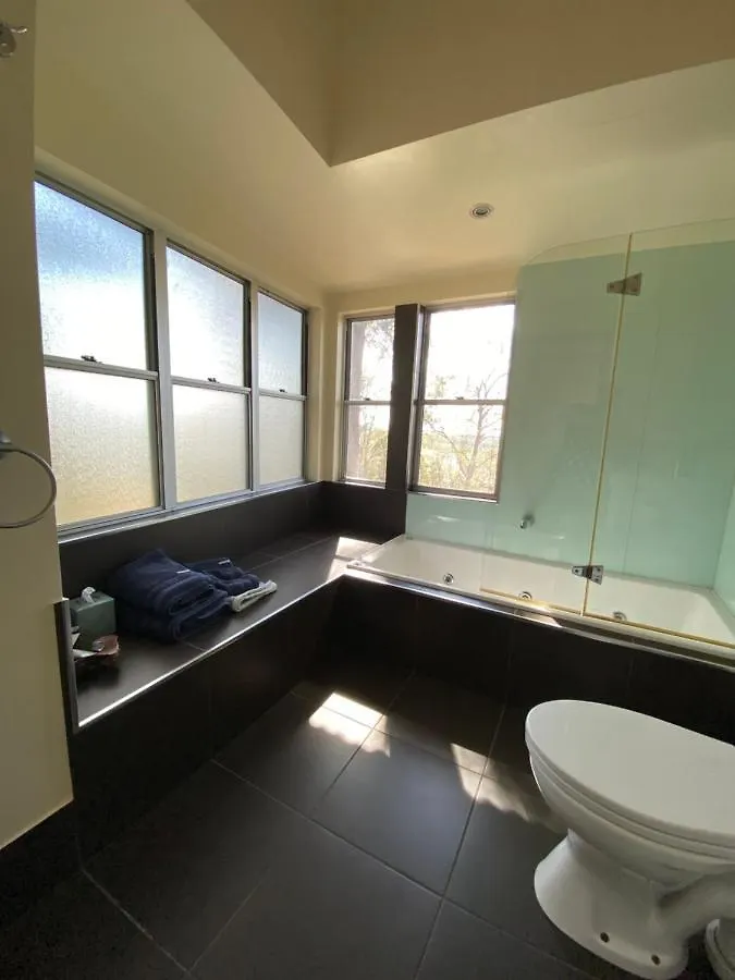 Redrock Retreat Bed & Breakfast Kingaroy 0*,  Australia
